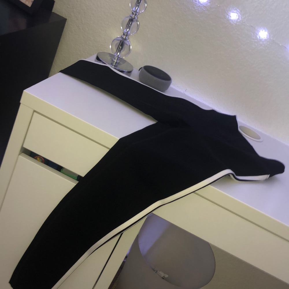 John Galt Black/White Stripped Leggings